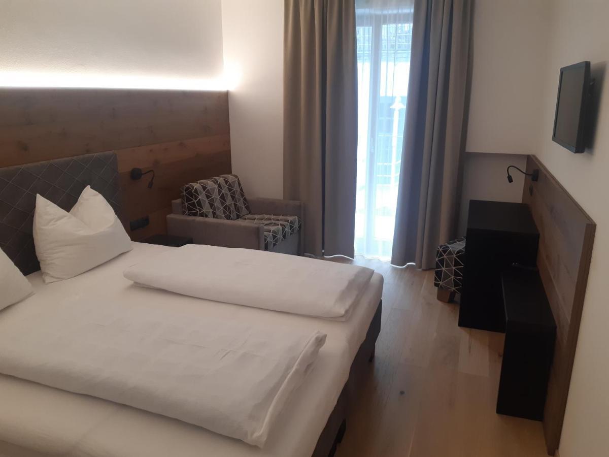 Hotel Krone Брунико Екстериор снимка