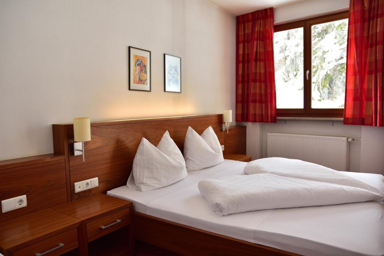 Hotel Krone Брунико Екстериор снимка