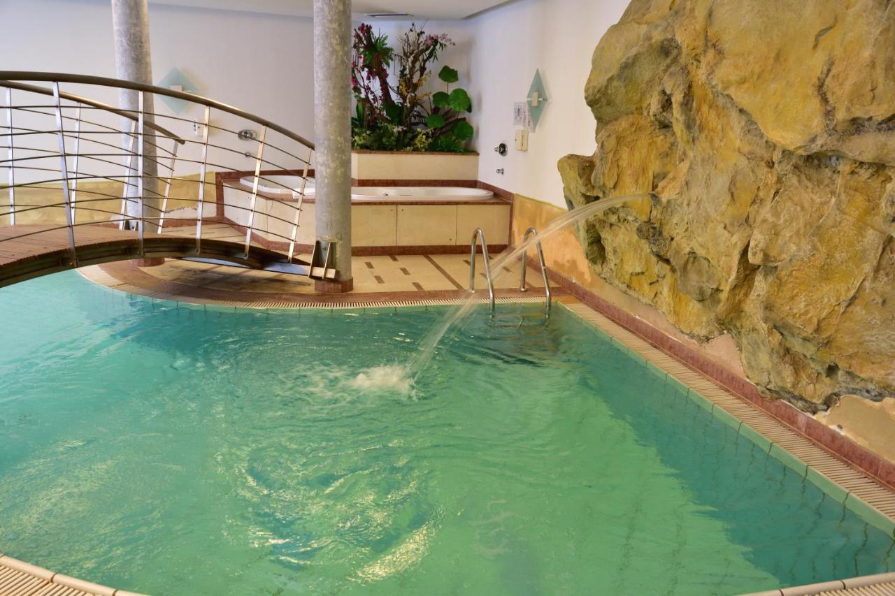Hotel Krone Брунико Екстериор снимка