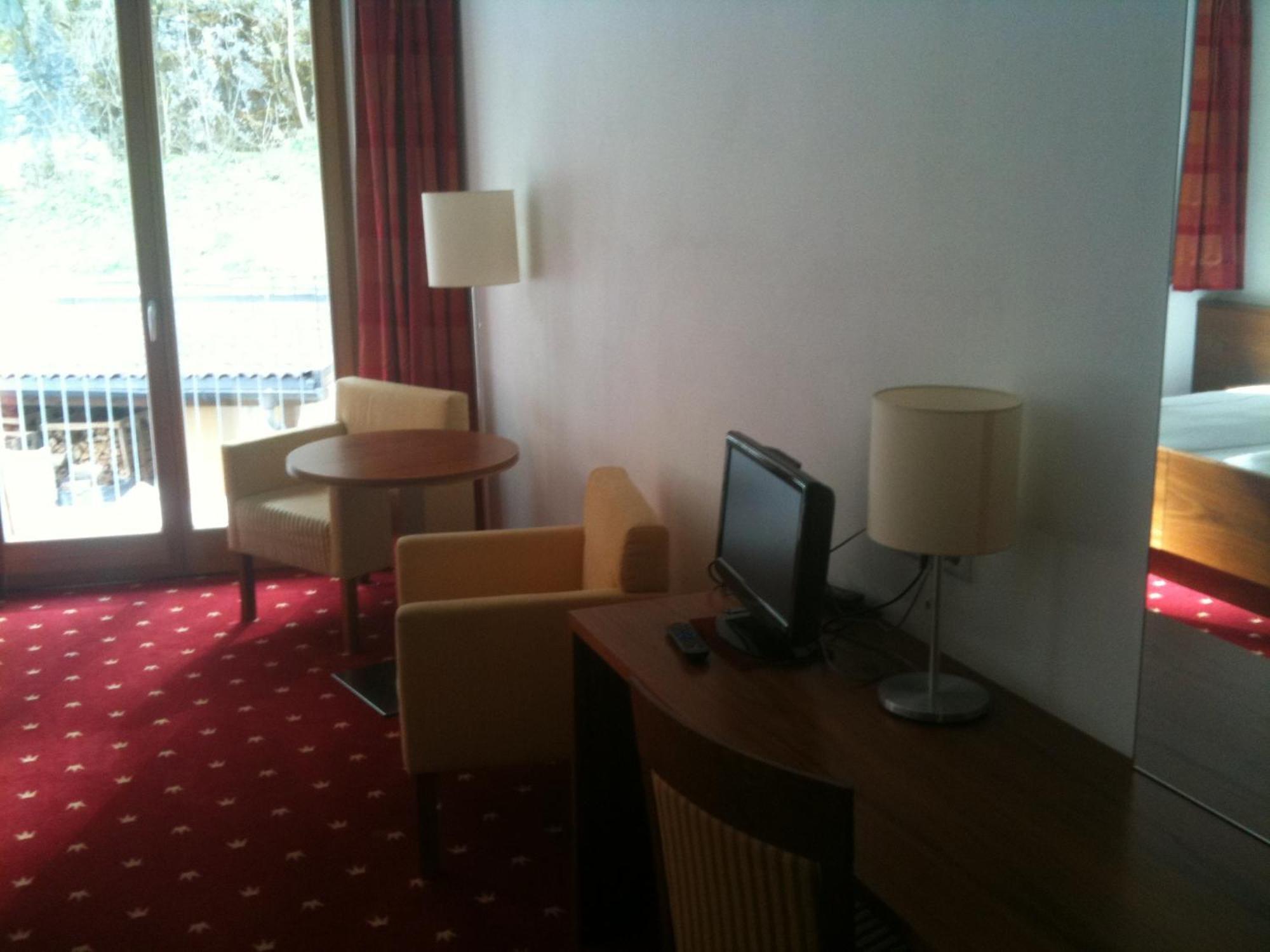 Hotel Krone Брунико Екстериор снимка